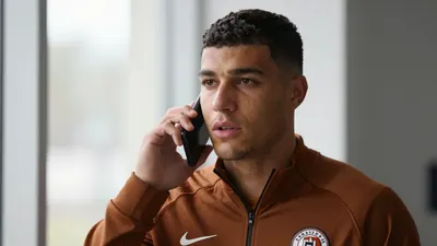 Der FC St. Pauli will den 20-jährigen Stürmer Youssoupha Niang vom 1