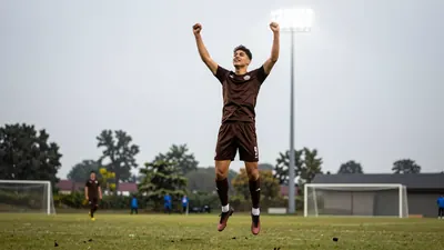 FC St. Pauli setzte sich am Sonntag mit 2:0 gegen den Karlsruher SC durch und klettert mit dem Sieg auf Platz sieben der 2