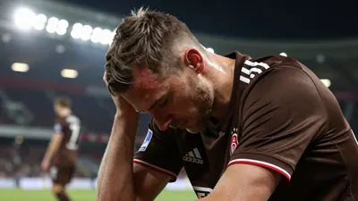 Der FC St. Pauli verlor das Zweitliga-Spiel gegen Kaiserslautern mit 1:2 und wartet damit seit Februar auf einen Sieg