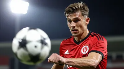 Der FC St. Pauli soll laut Berichten von Corentin Info an einem Transfer des senegalesischen Stürmers Youssoupha Niang...